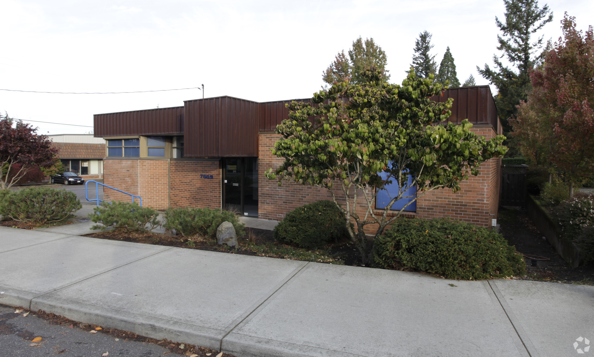7689 SW Capitol Hwy, Portland, OR for sale Primary Photo- Image 1 of 1