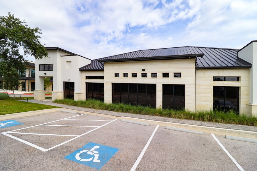 3618 Williams Dr, Georgetown, TX for lease - Primary Photo - Image 2 of 6