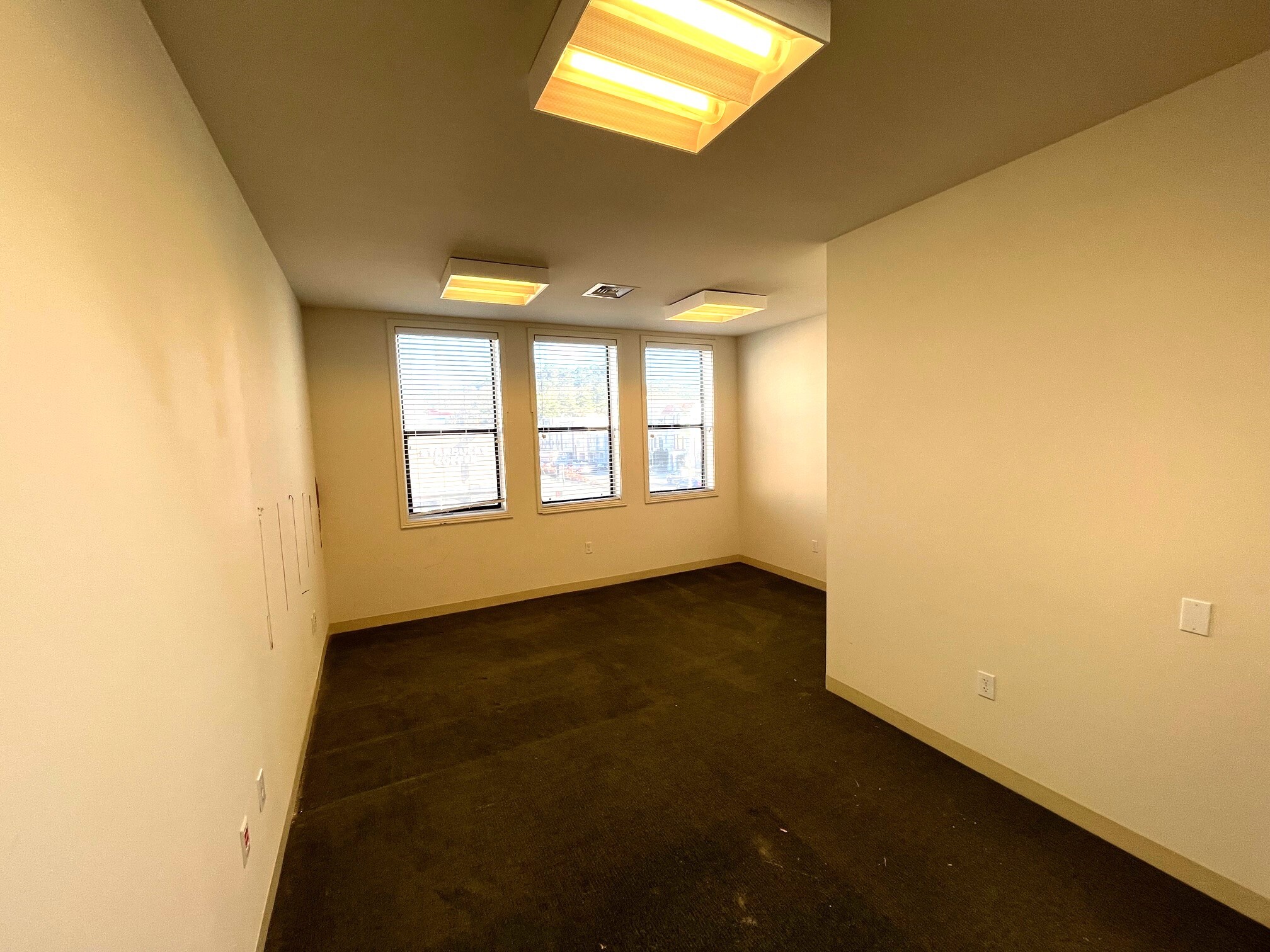 1809 Irving St, San Francisco, CA for lease Interior Photo- Image 1 of 2