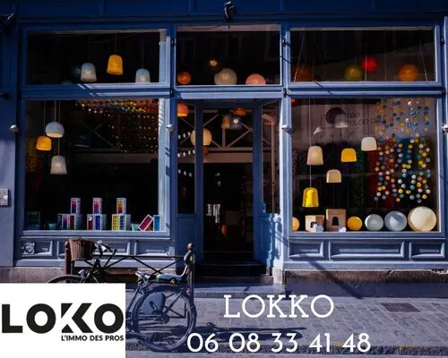 Retail in Pau for lease Building Photo- Image 1 of 3