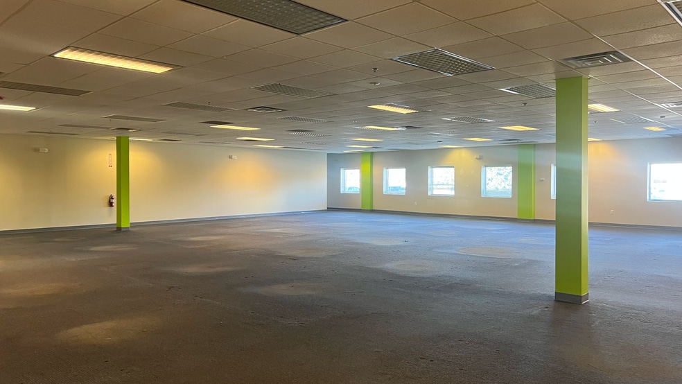 2000 Lincoln Dr E, Marlton, NJ for lease - Interior Photo - Image 3 of 6