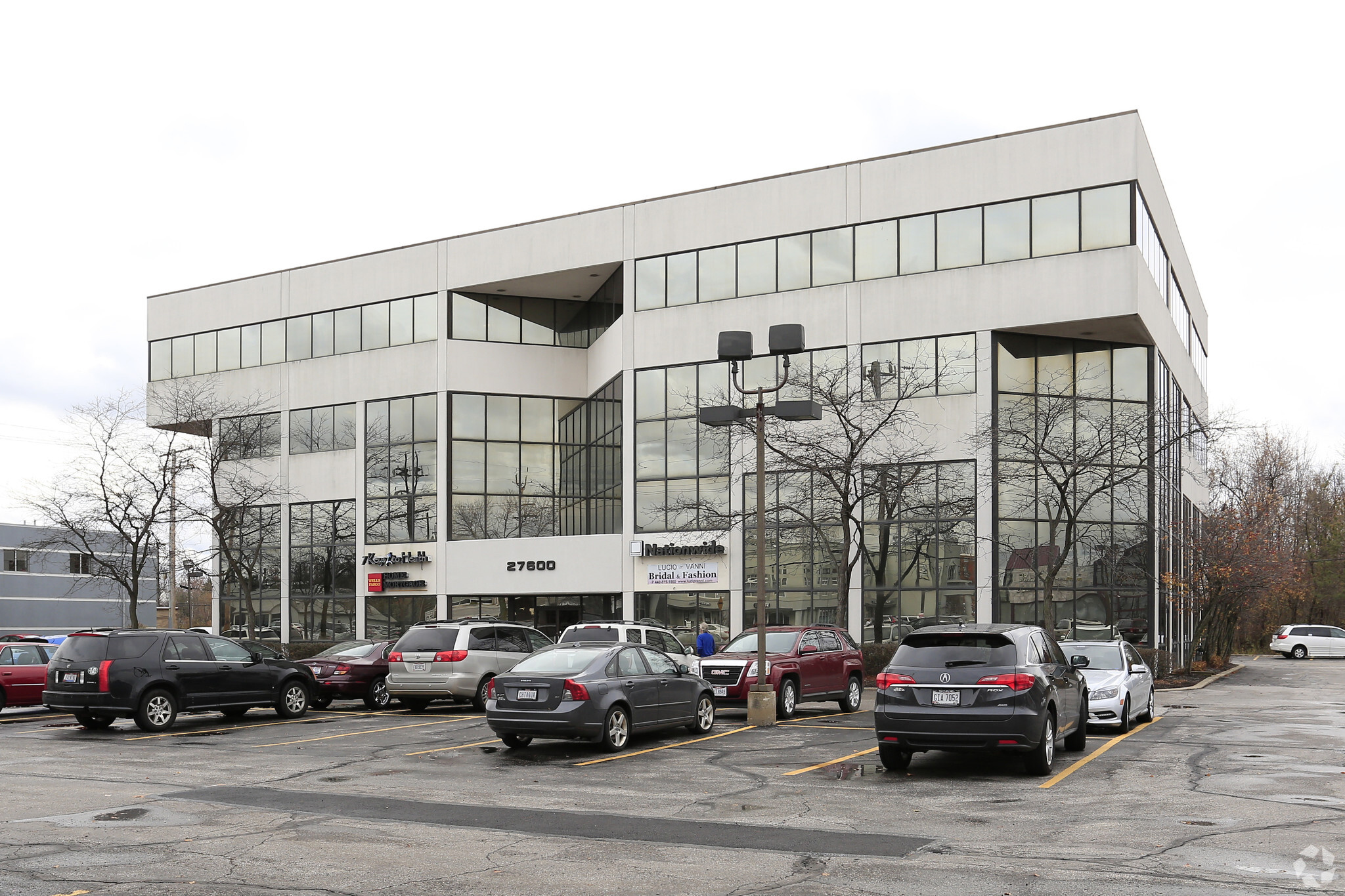 27600 Chagrin Blvd, Beachwood, OH for lease Building Photo- Image 1 of 11