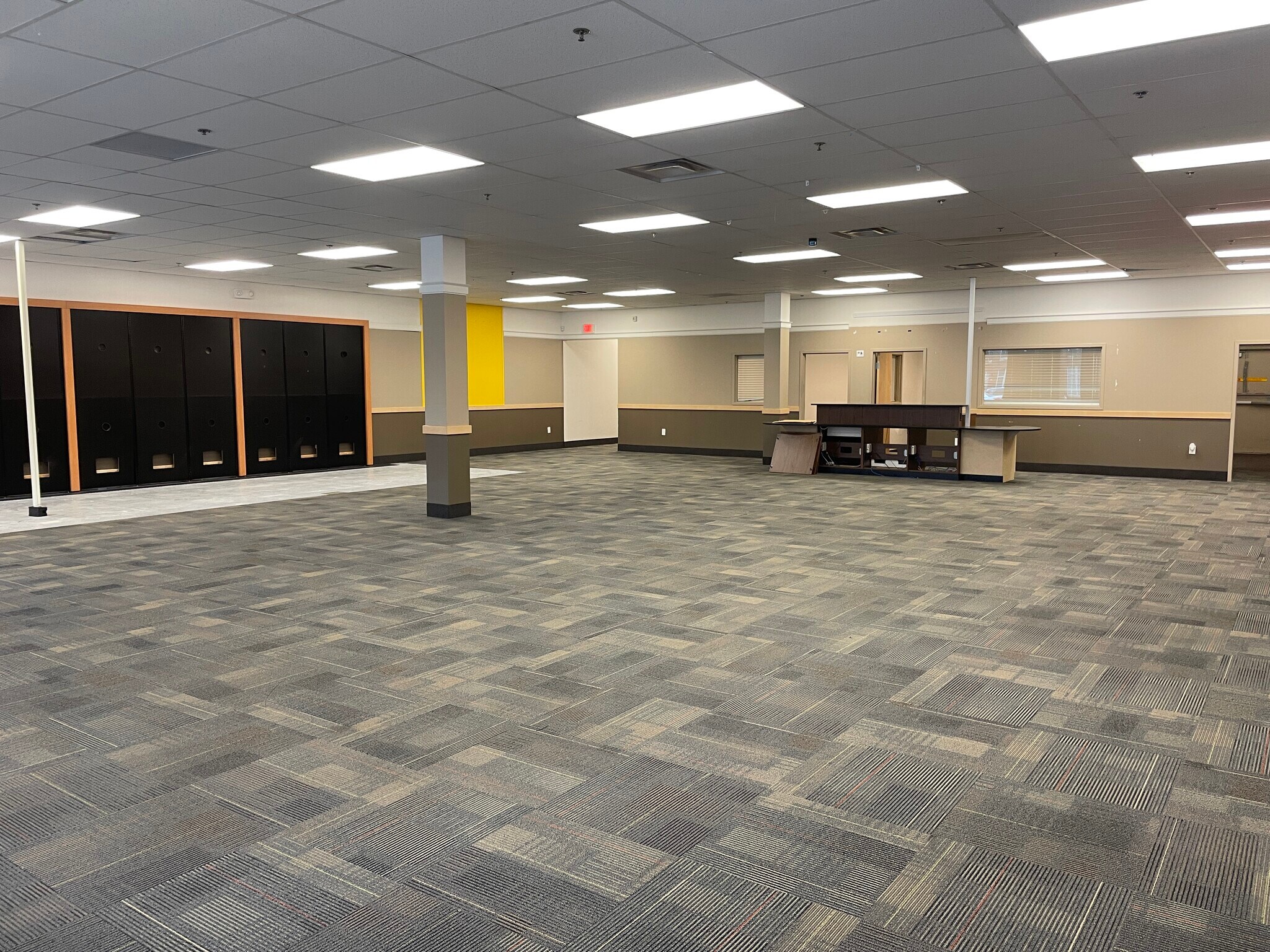 535 Riverstone Pky, Canton, GA for lease Building Photo- Image 1 of 10