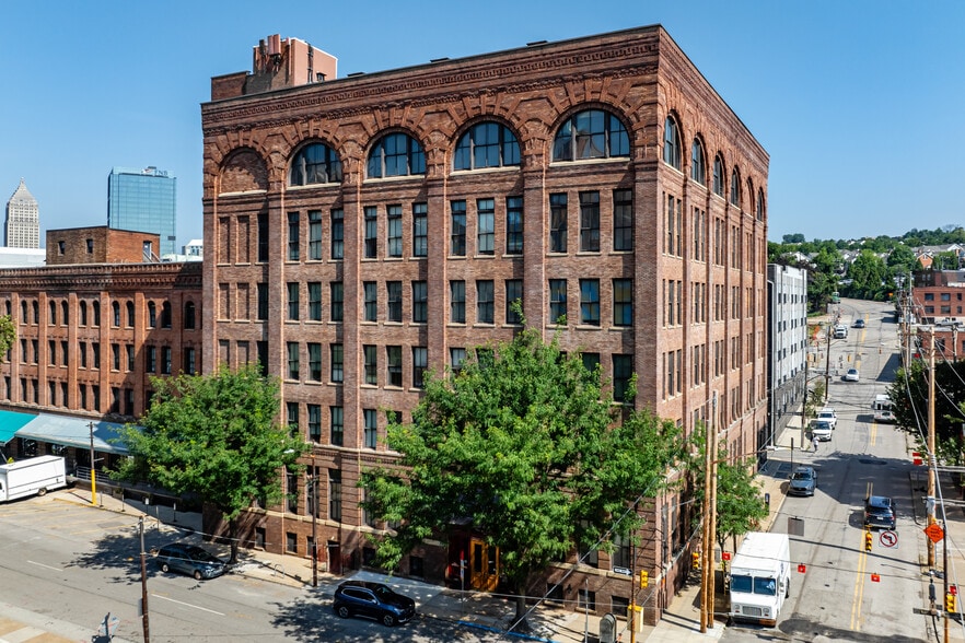 The Pride and Stevenson Buildings - Life Science