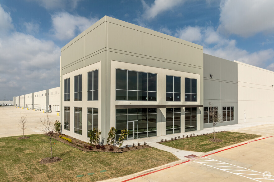 3000 Mark IV Pky, Fort Worth, TX for lease - Building Photo - Image 1 of 22