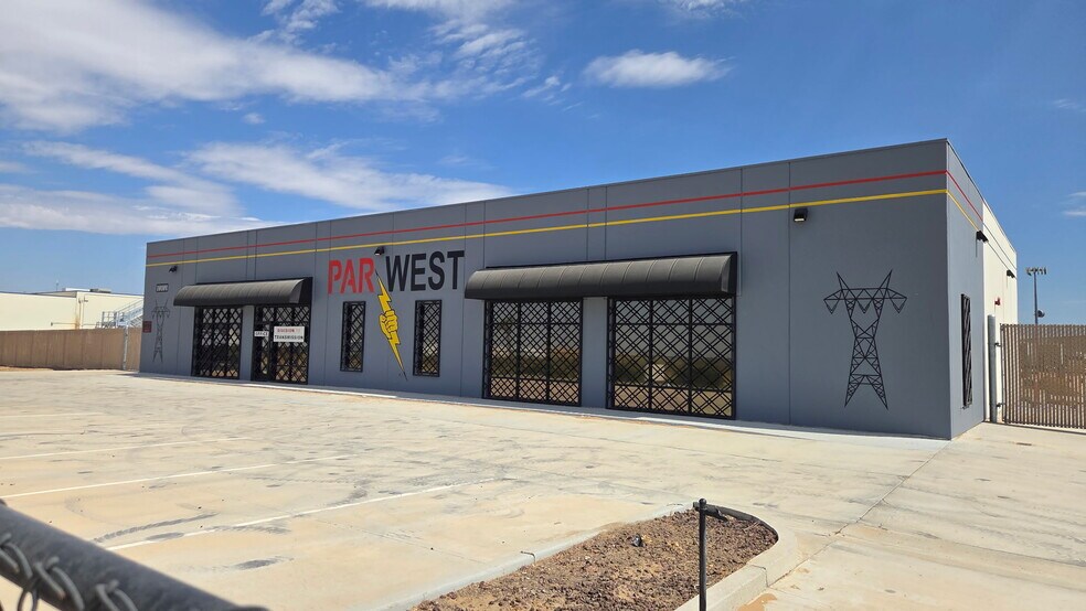 9711-10101 Yucca Rd, Adelanto, CA for sale - Building Photo - Image 2 of 6