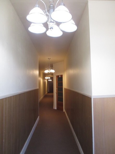 120 W Main St, Delphi, IN for sale - Primary Photo - Image 1 of 1