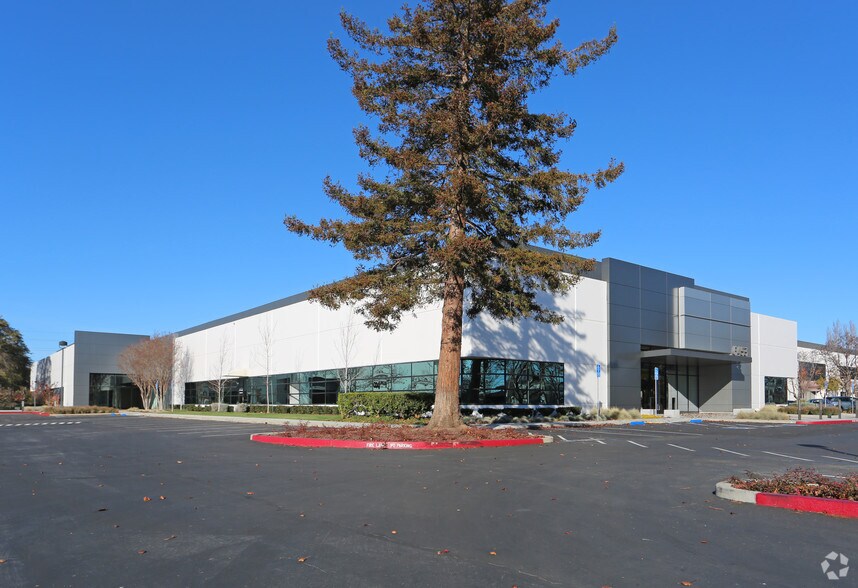 6453 Kaiser Dr, Fremont, CA 94555 Bldg B