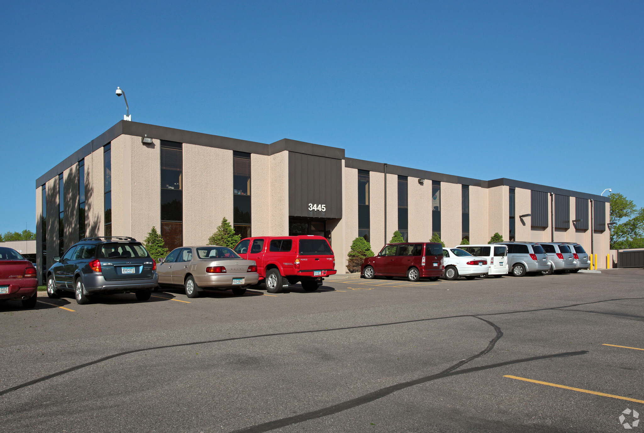 3445 Washington Dr, Eagan, MN for lease Building Photo- Image 1 of 3