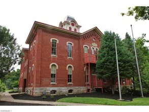 701-709 N Chestnut St, Dresden, OH for lease Building Photo- Image 1 of 1