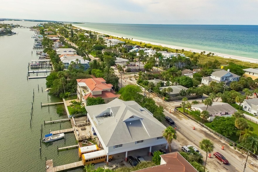 3101 Pass A Grille Way, Saint Pete Beach, FL for sale - Primary Photo - Image 1 of 1