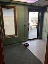 840-876 N Ridge Ave, Lombard, IL for lease Interior Photo- Image 2 of 4