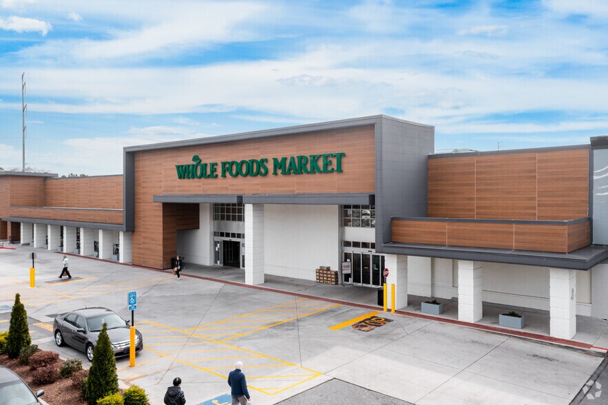 5930-5992 Roswell Rd, Sandy Springs, GA for sale - Primary Photo - Image 1 of 1