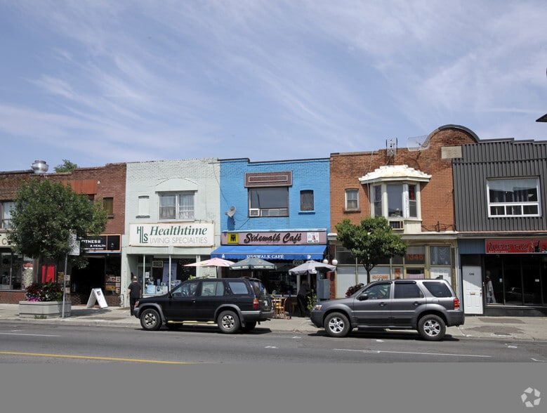 1344 Danforth Ave, Toronto, ON for lease - Primary Photo - Image 1 of 2
