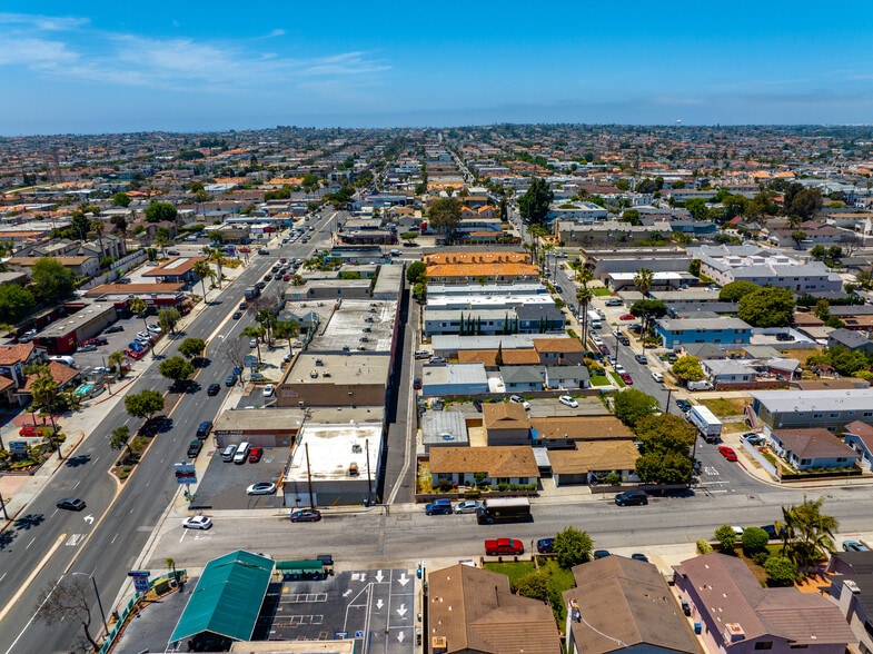 4703-4711 Artesia Blvd, Lawndale, CA for sale - Building Photo - Image 2 of 6