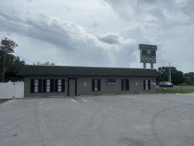 8106 US Highway 19, Port Richey FL - Parking Garage