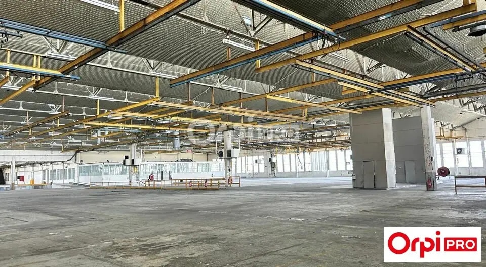 Flex in Angoulême for lease - Building Photo - Image 2 of 3