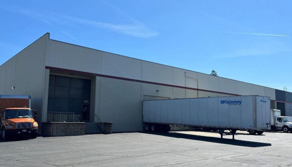 477 Sequoia Pacific Blvd, Sacramento, CA for lease - Building Photo - Image 2 of 8