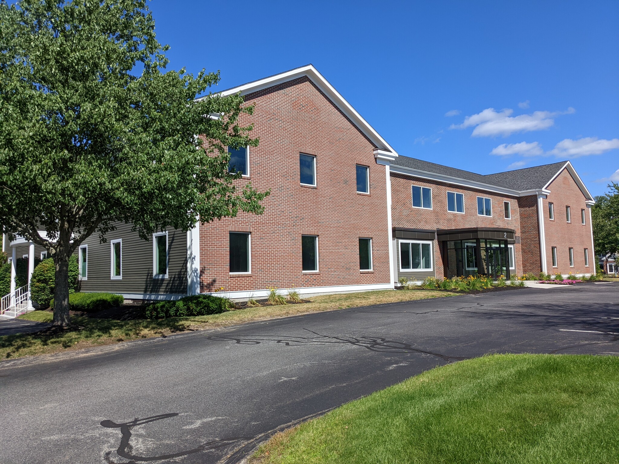 2 Lan Dr, Westford, MA for lease Building Photo- Image 1 of 3