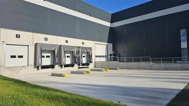 Industrial in Seclin for lease - Building Photo - Image 3 of 9