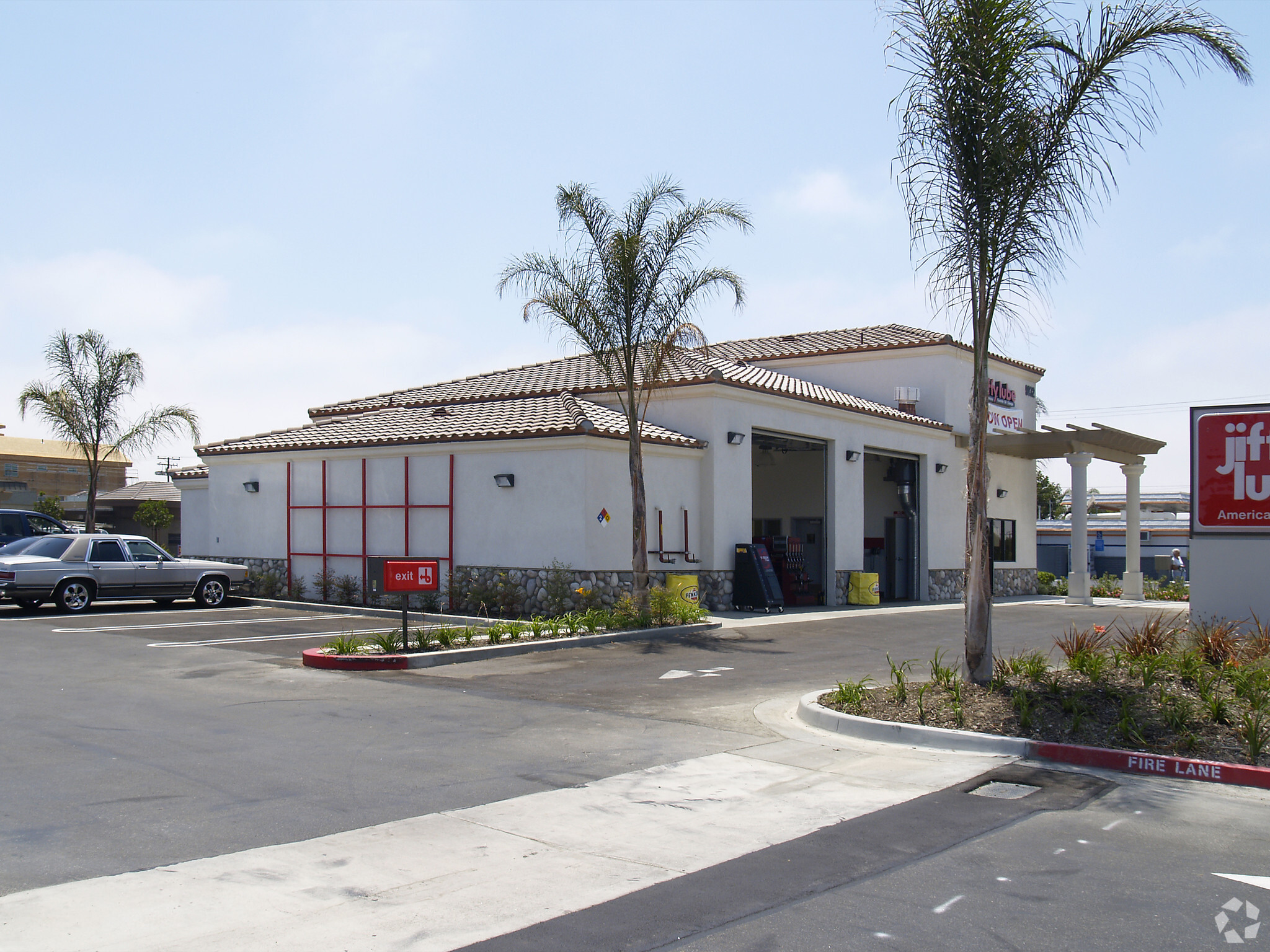 9032 Adams Ave, Huntington Beach, CA for sale Primary Photo- Image 1 of 14