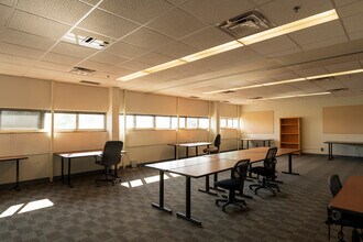 1600 Saint Michaels Dr, Santa Fe, NM for lease Interior Photo- Image 2 of 3