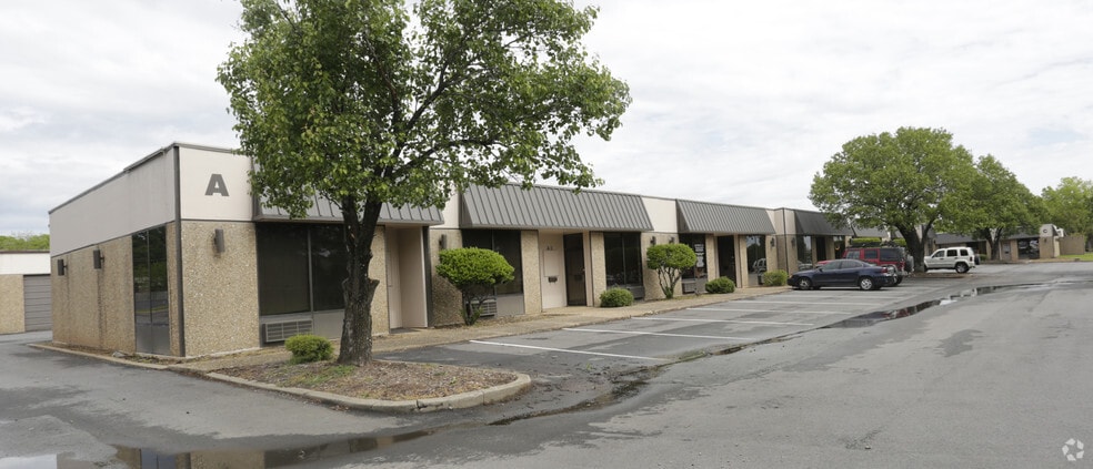 5301 McClanahan Dr, North Little Rock, AR for lease - Primary Photo - Image 2 of 13