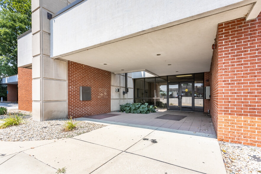 1520 Washington Ave, Alton, IL for sale - Building Photo - Image 3 of 22