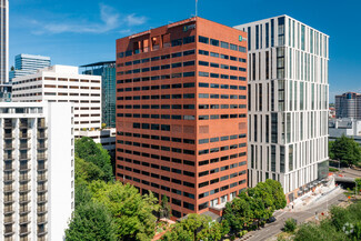 Umpqua Bank Plaza - Convenience Store