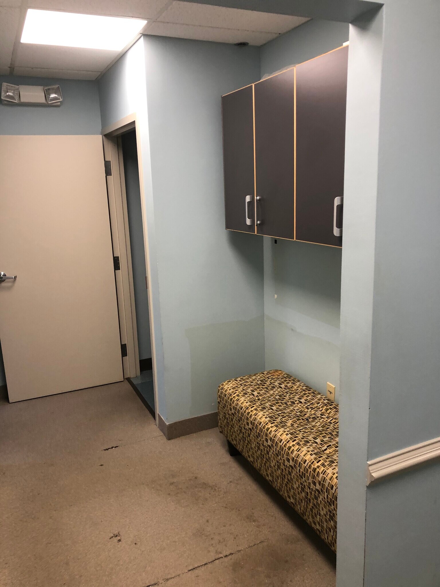 2200 Whitney Ave, Hamden, CT 06518 Spring Glen Medical Center