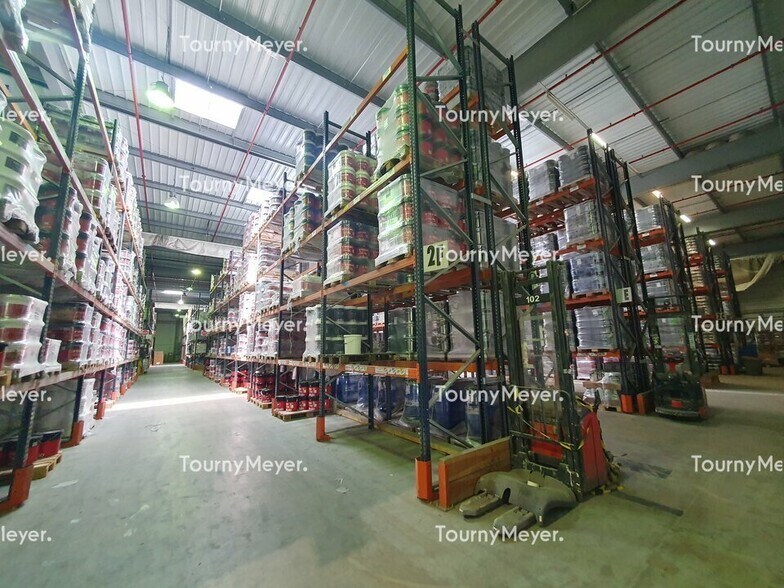 Industrial in Canéjan for lease - Interior Photo - Image 2 of 7