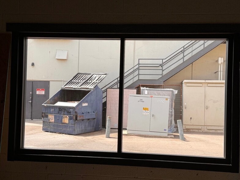 111 S Dobson Rd, Mesa, AZ for lease - Building Photo - Image 3 of 12