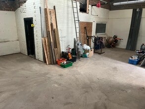 St Marys Ave, Milton Keynes for lease Interior Photo- Image 1 of 2