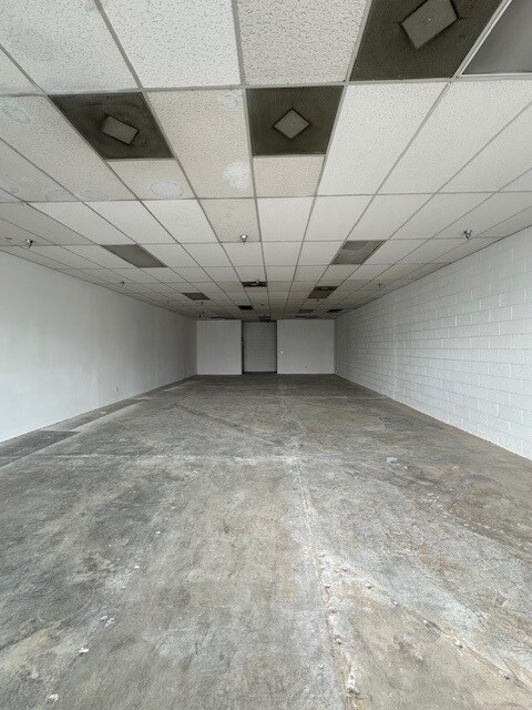 815-855 E Twain Ave, Las Vegas, NV for lease Interior Photo- Image 1 of 1