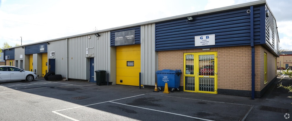 Rose Ave, York for lease - Building Photo - Image 2 of 3