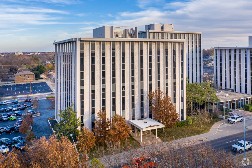 2000 N Classen Blvd, Oklahoma City, OK for lease - Building Photo - Image 1 of 10