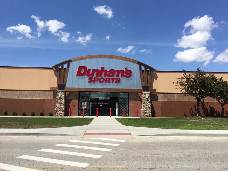 2520 25th St, Columbus, IN for lease - Building Photo - Image 2 of 7