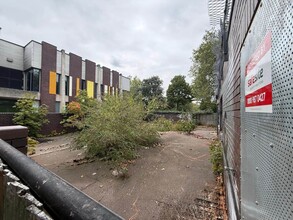 440 Cathall Rd, London for lease Building Photo- Image 2 of 5