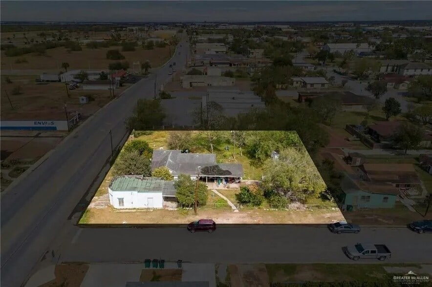 221 S Bridge St, Hidalgo, TX for sale - Building Photo - Image 2 of 4