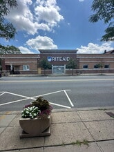 330-332 Raritan Ave, Highland Park, NJ for lease Building Photo- Image 1 of 3