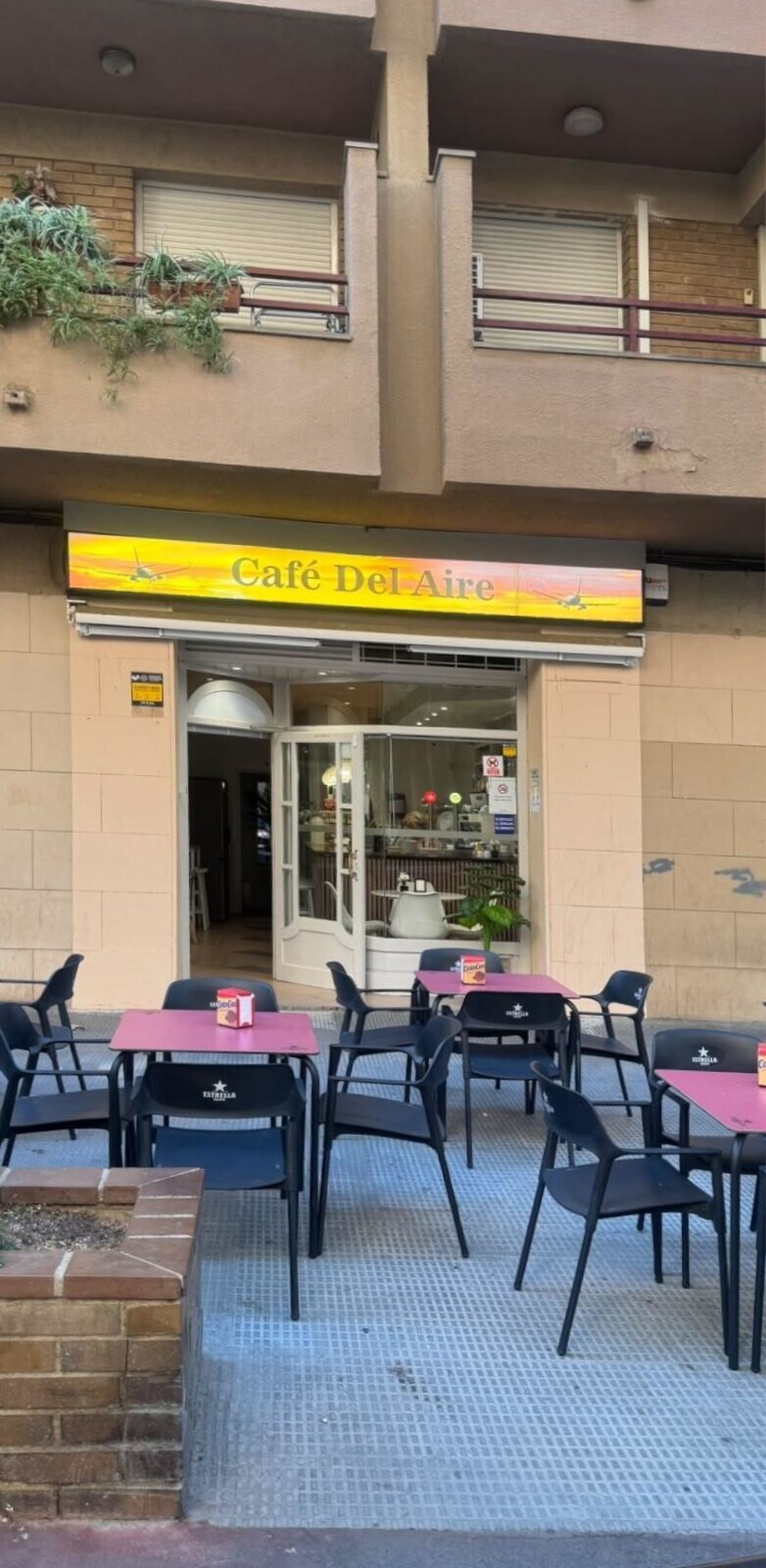 Retail in Reus, Tarragona for lease Interior Photo- Image 1 of 4