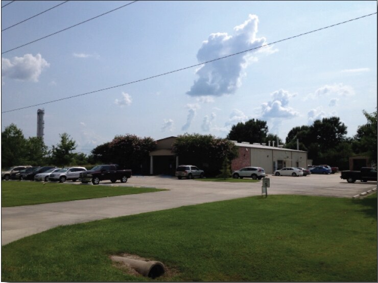2609 N River Rd, Port Allen, LA for sale Primary Photo- Image 1 of 1