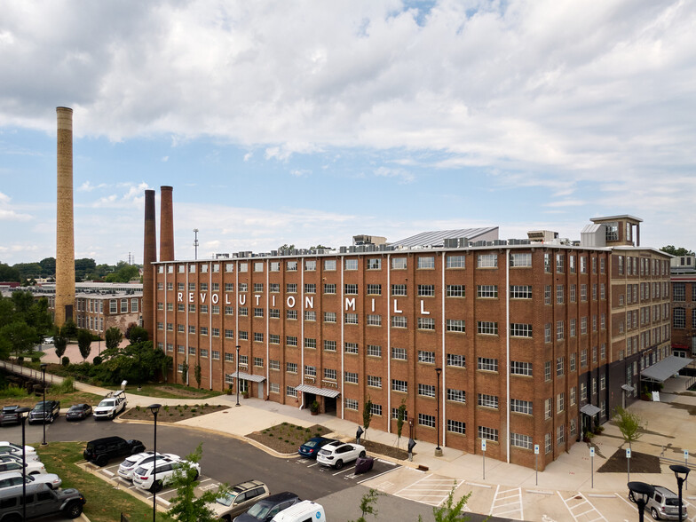 2005 Yanceyville St, Greensboro, NC for lease - Aerial - Image 1 of 9