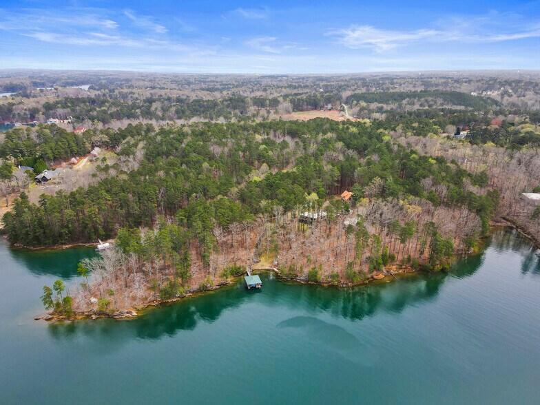 6432 Garrett Rd, Buford, GA 30518