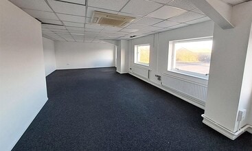 Clywedog Rd N, Wrexham for lease Interior Photo- Image 2 of 3