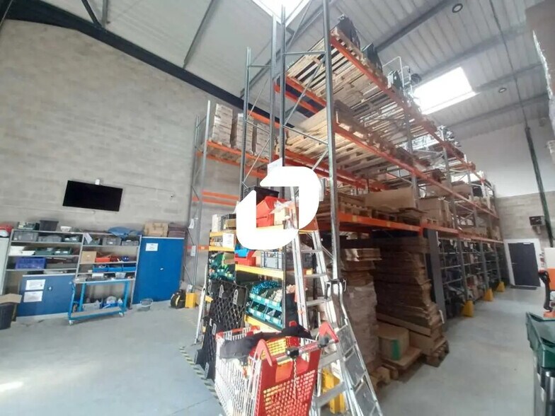 Retail in Montévrain for lease - Interior Photo - Image 3 of 3