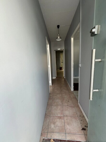 1 Rue Liancourt, Paris for lease - Interior Photo - Image 2 of 11