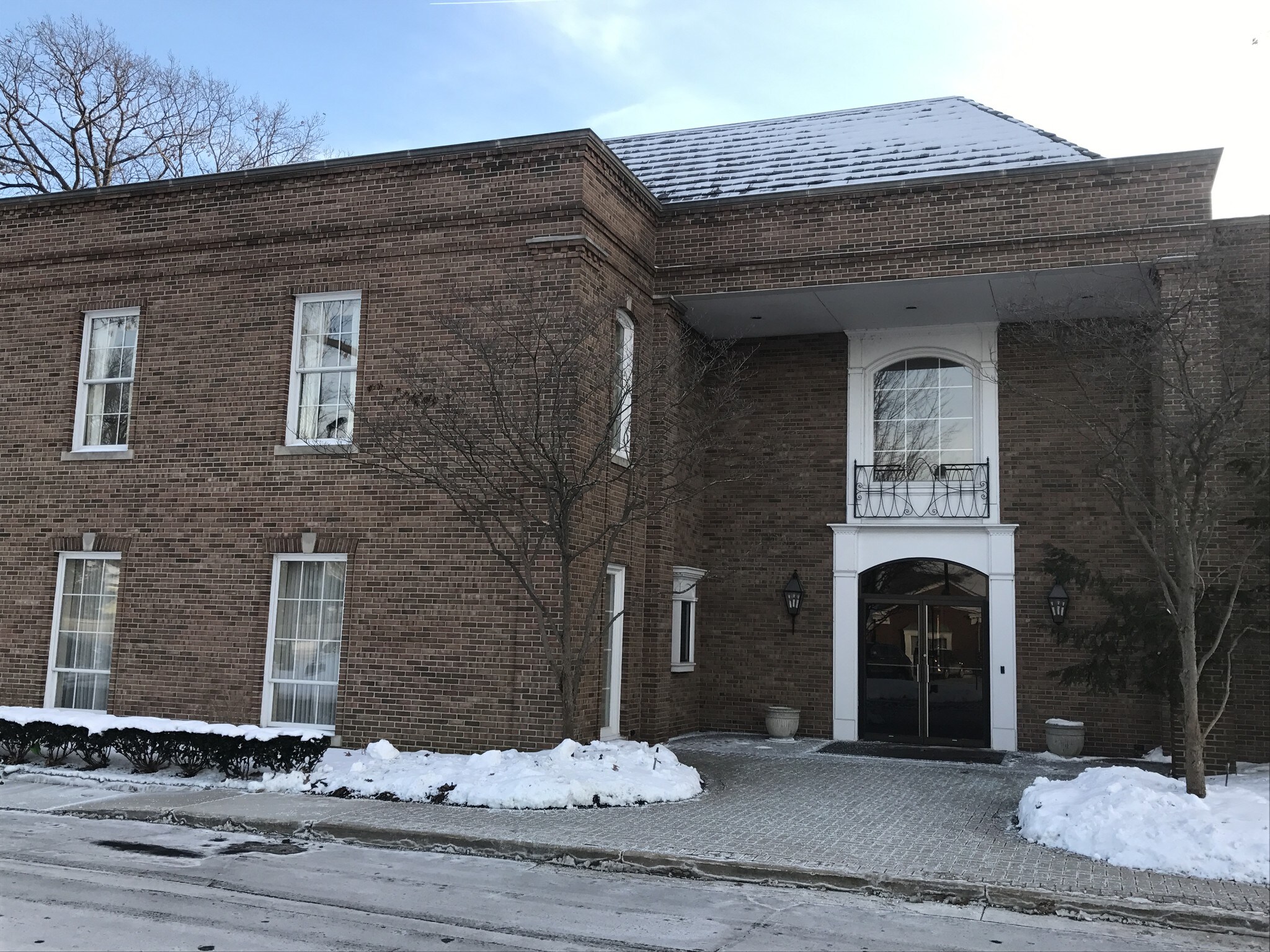 20180 Mack Ave, Grosse Pointe Woods, MI for sale Primary Photo- Image 1 of 1