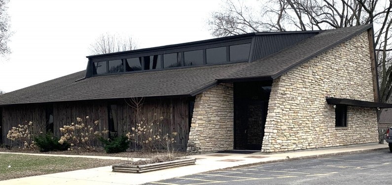 1820 University Ave, Green Bay, WI for sale - Building Photo - Image 1 of 9