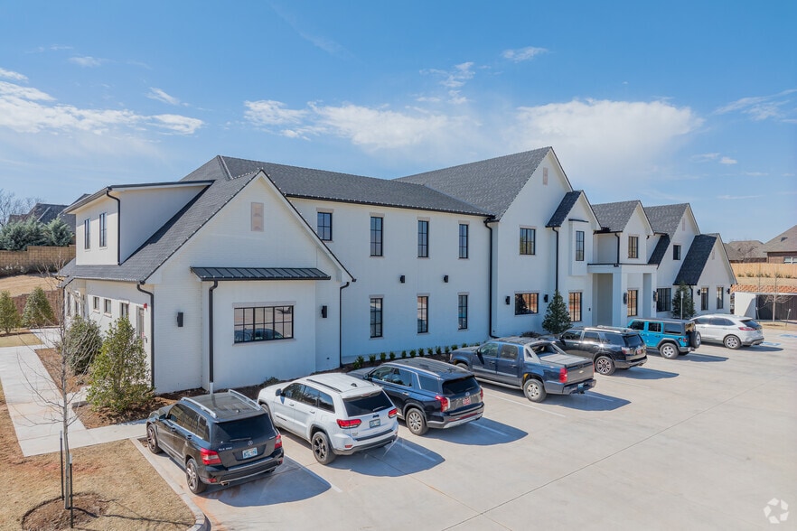 3030 NW 164th, Edmond, OK for lease - Primary Photo - Image 1 of 8